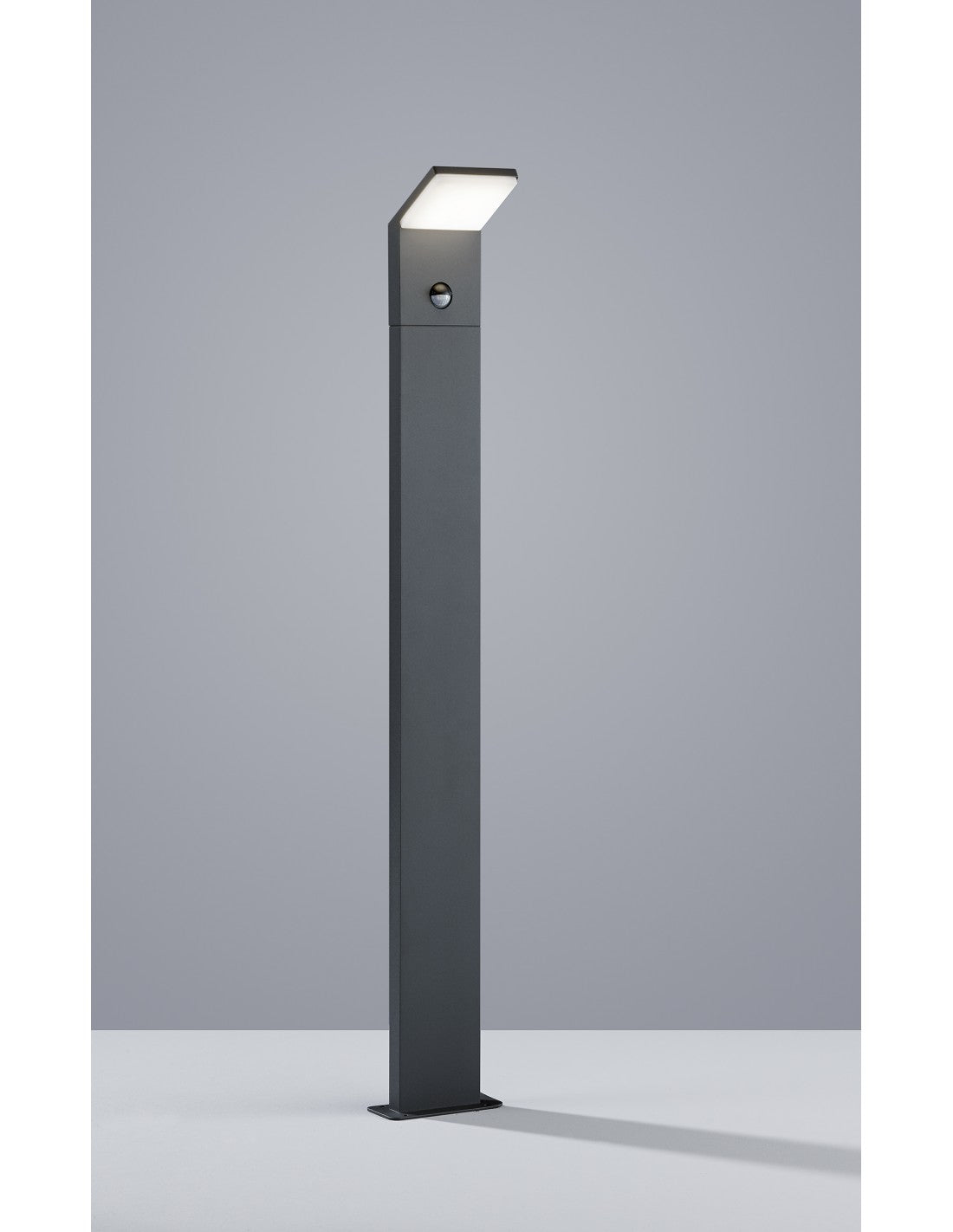Pearl Led Außenmast IP54 Anthrazit mit Trio Lighting Bewegungssensor