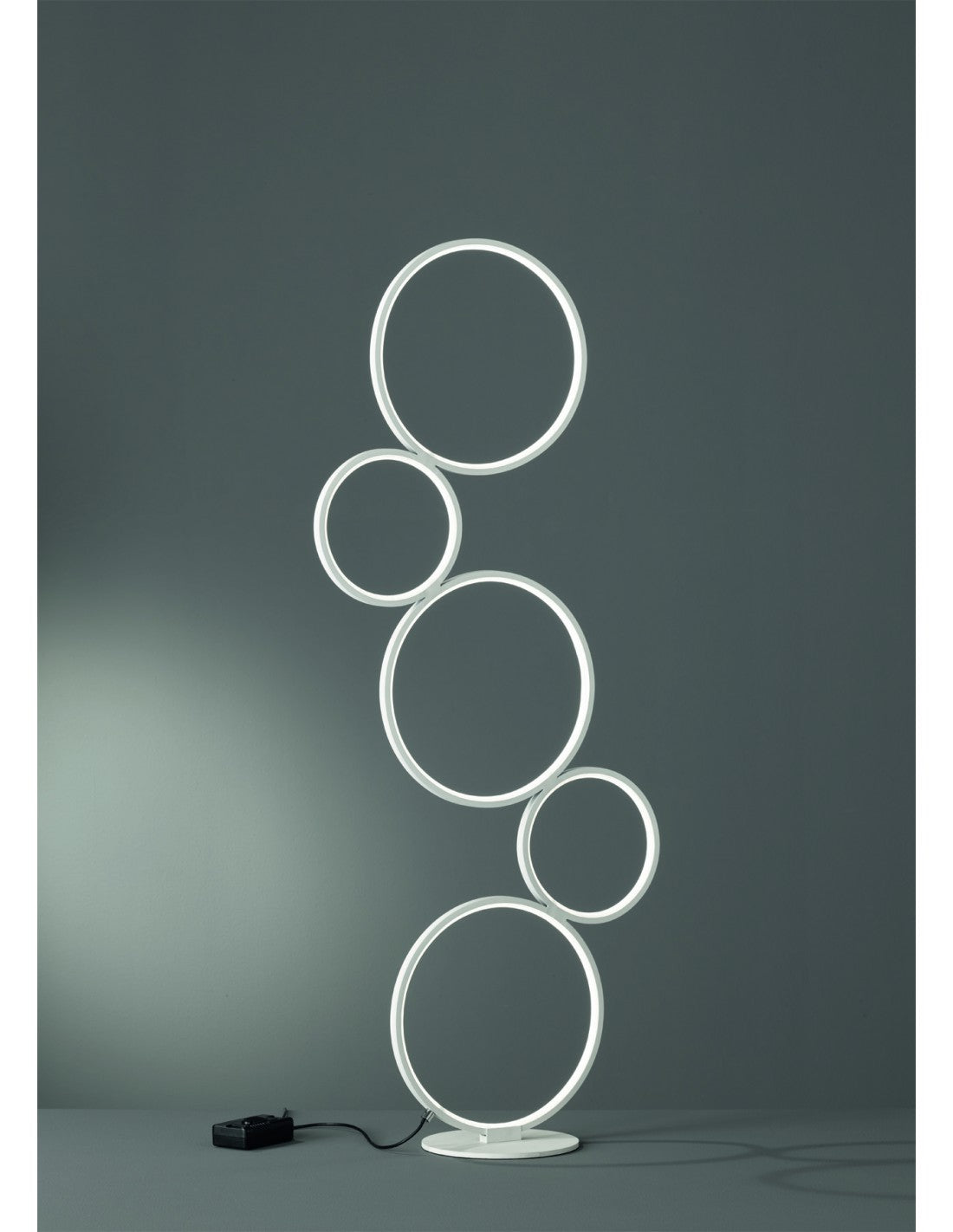 Rondo Stehleuchte 5 weiße LED-Kreise H115 cm Trio Lighting