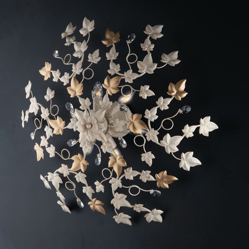 Deckenleuchte aus elfenbeinfarbenem hellgoldenem Eisen und Strasssteinen, sechs Lichter, 80 x H22 cm, Efeu