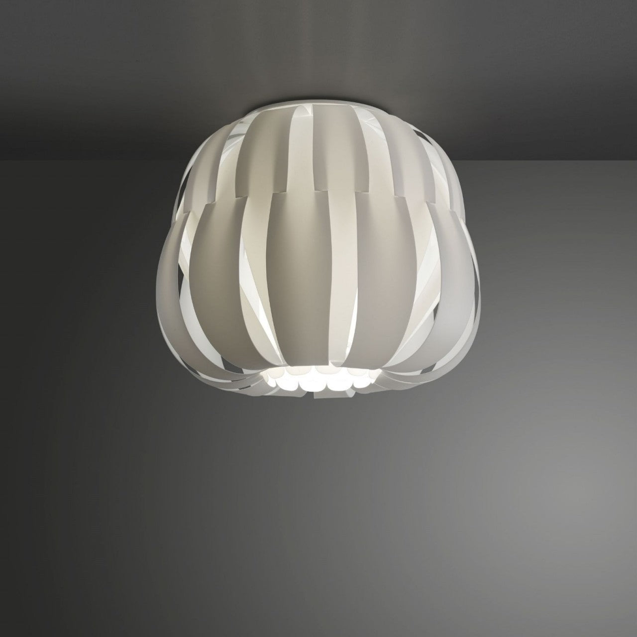 Weiße Deckenleuchte cm. 29 x 23h