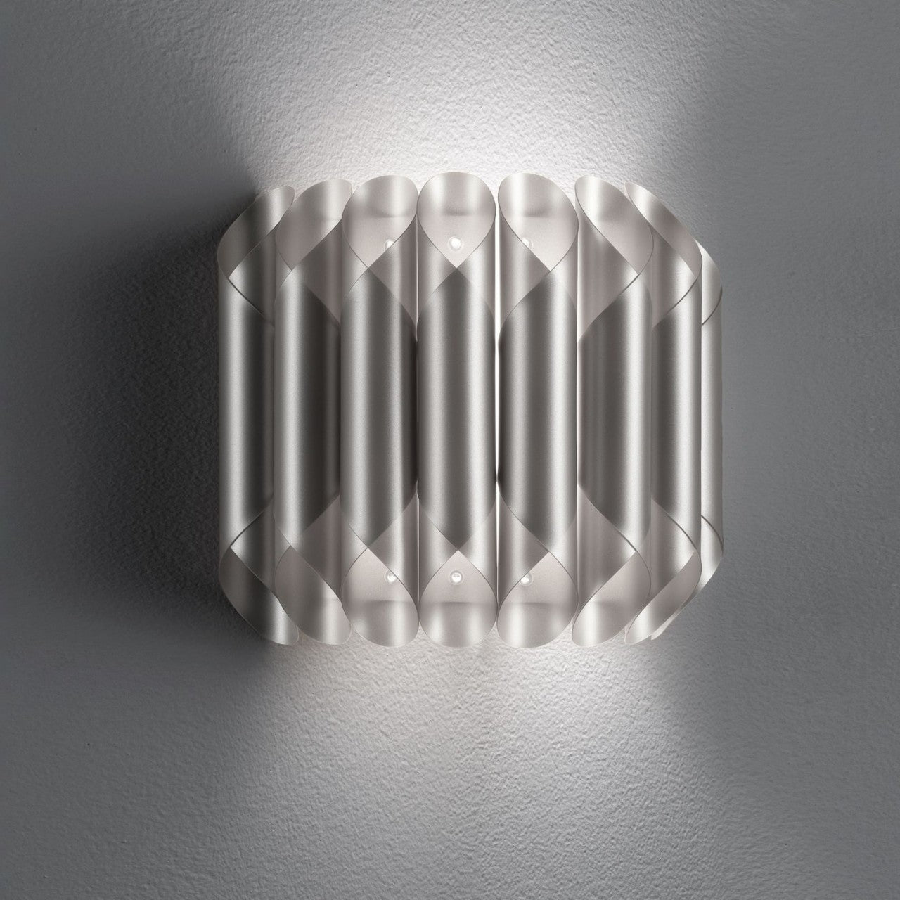 Moderne Wandleuchte Silber Cm. 32 x 16 x 30h