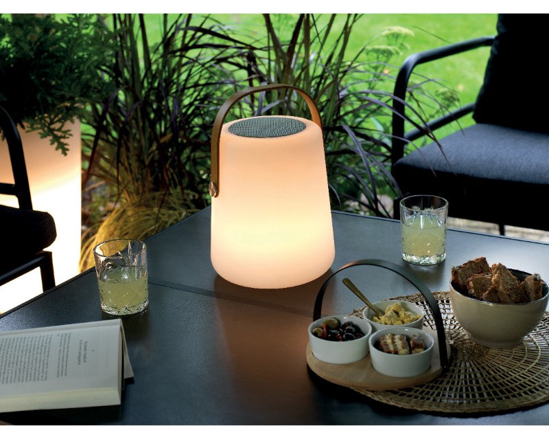 Warmweißer LED-Außenlautsprecher