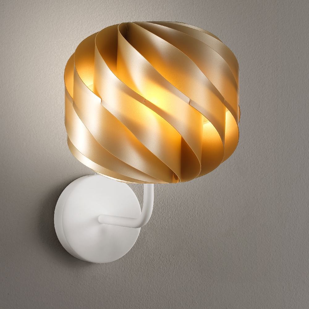 Neue goldene Applikation aus Metall cm. 25 x 28 x 34 h