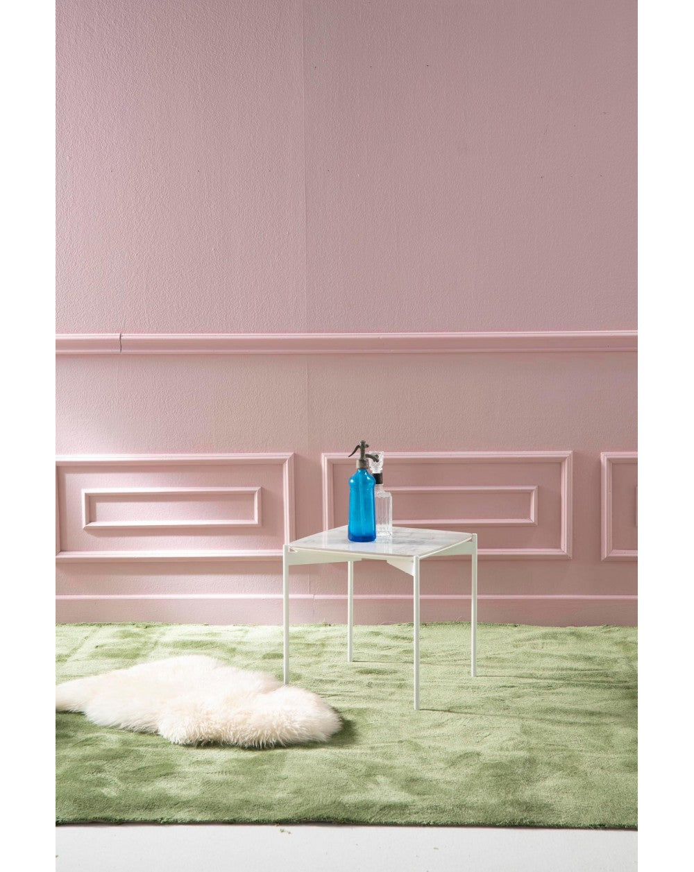 Couchtisch 45 x 45 x 45h – Efeu