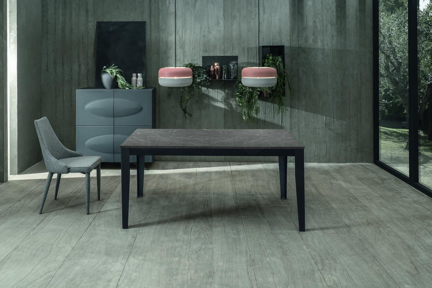 Anthrazit-schwarzer ausziehbarer Tisch 90 cm x 156-316 cm H. 76 cm