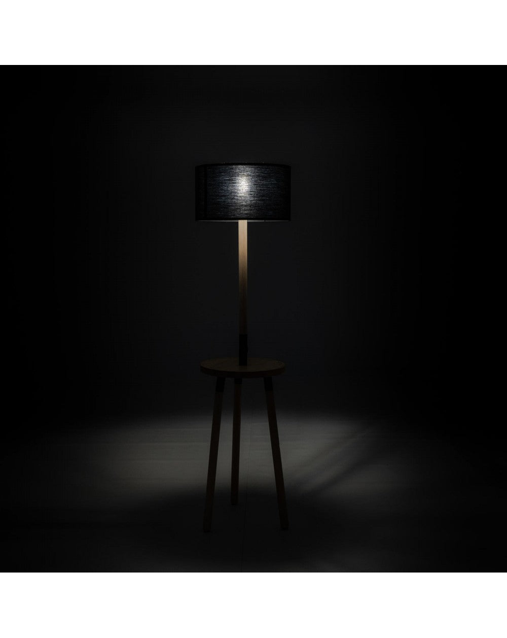 Arohx-Rohe-Glühlampen aus schwarzem Gewebe und aus STS-Holz