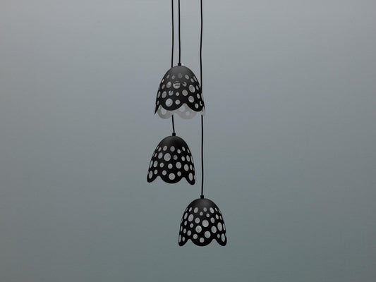 Metallsuspension mit schwarzem Paralumen D19, 5xD19, 5x125h cm