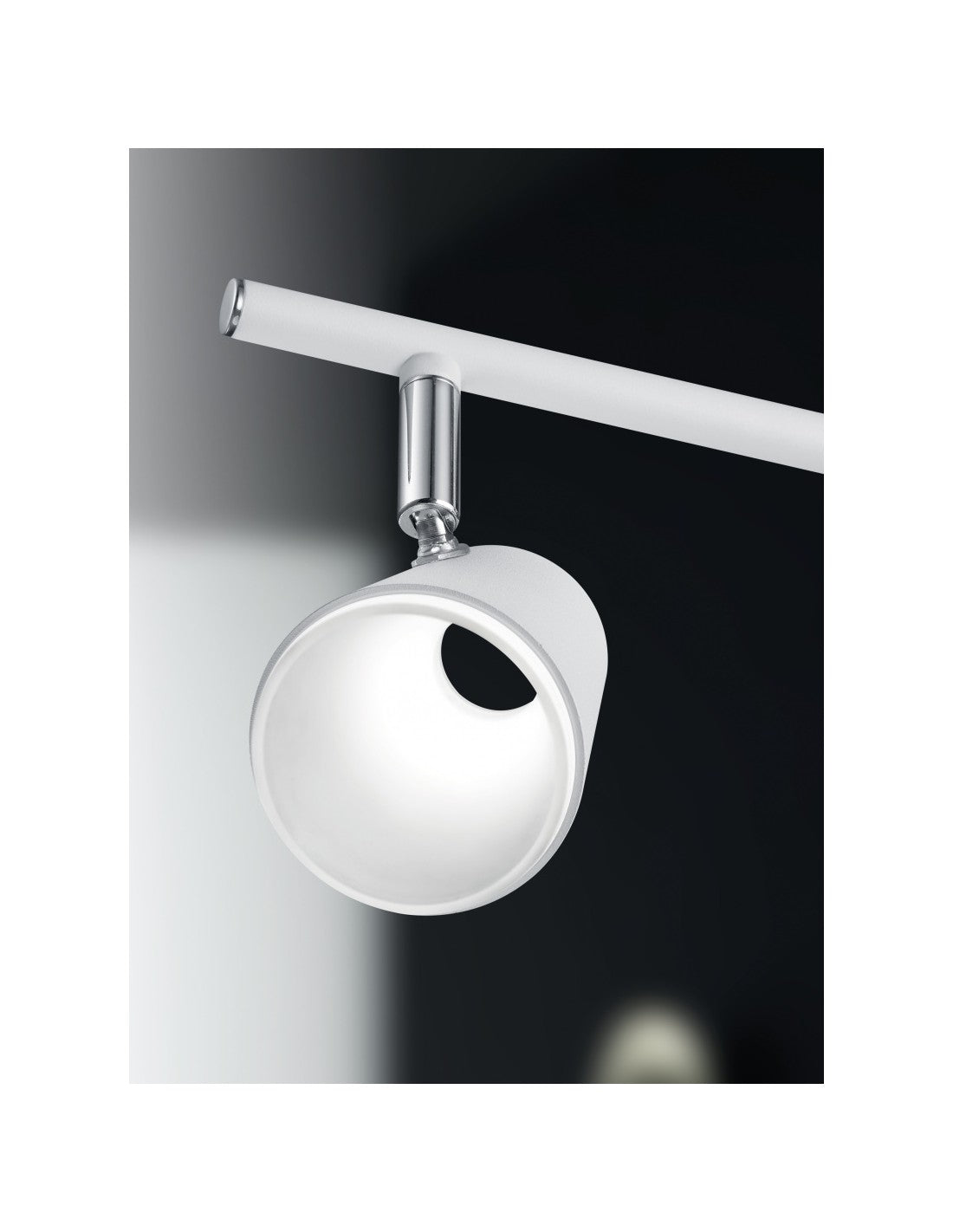 Arms-Deckenleuchte mit 4 verstellbaren Narcos White Trio Lighting-Spots