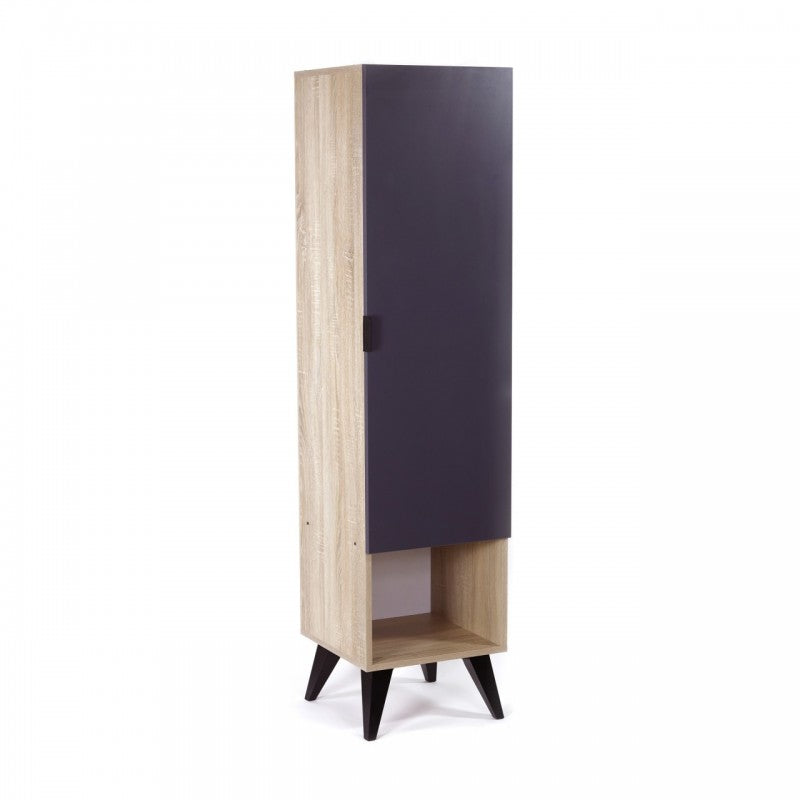 Hauptbekleidung Schlauch-Schlauch ist in cm 45 x 45x x 182 h transportiert.