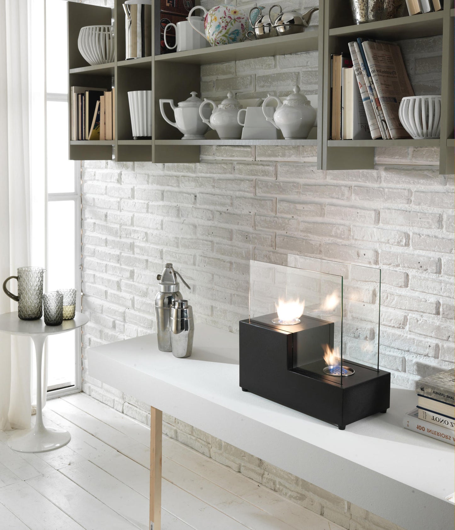 Bioschornsteintisch aus schwarzem Metall20x40x39h cm