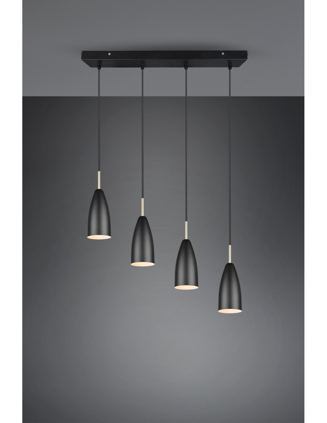 Isola Farin Linear Suspension 4 Lights Schwarz und Messing Trio Lighting