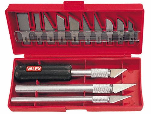 ValEx-Messer, um den Wal mit Präzision, Einschnitt und Knoblauch aus 13 Stücke zu schneiden.