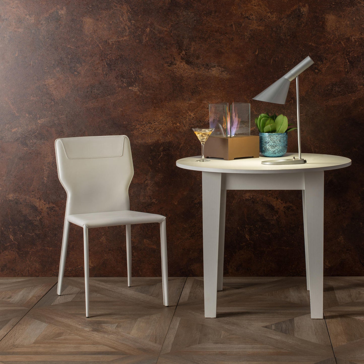 2x Stuhl aus Kunstleder weiß