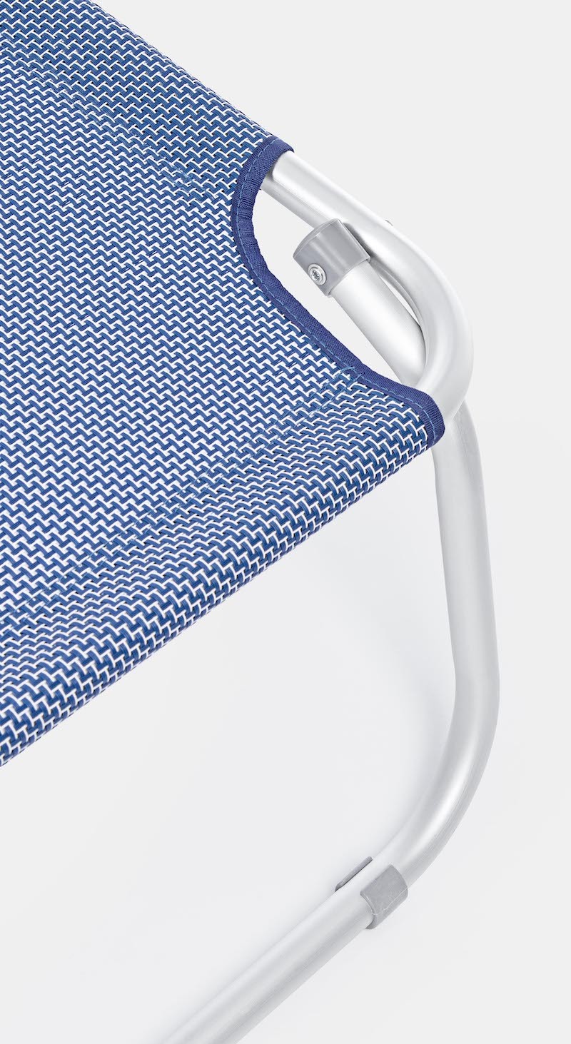 BETT MIT CROSS BLUE MIX DACH