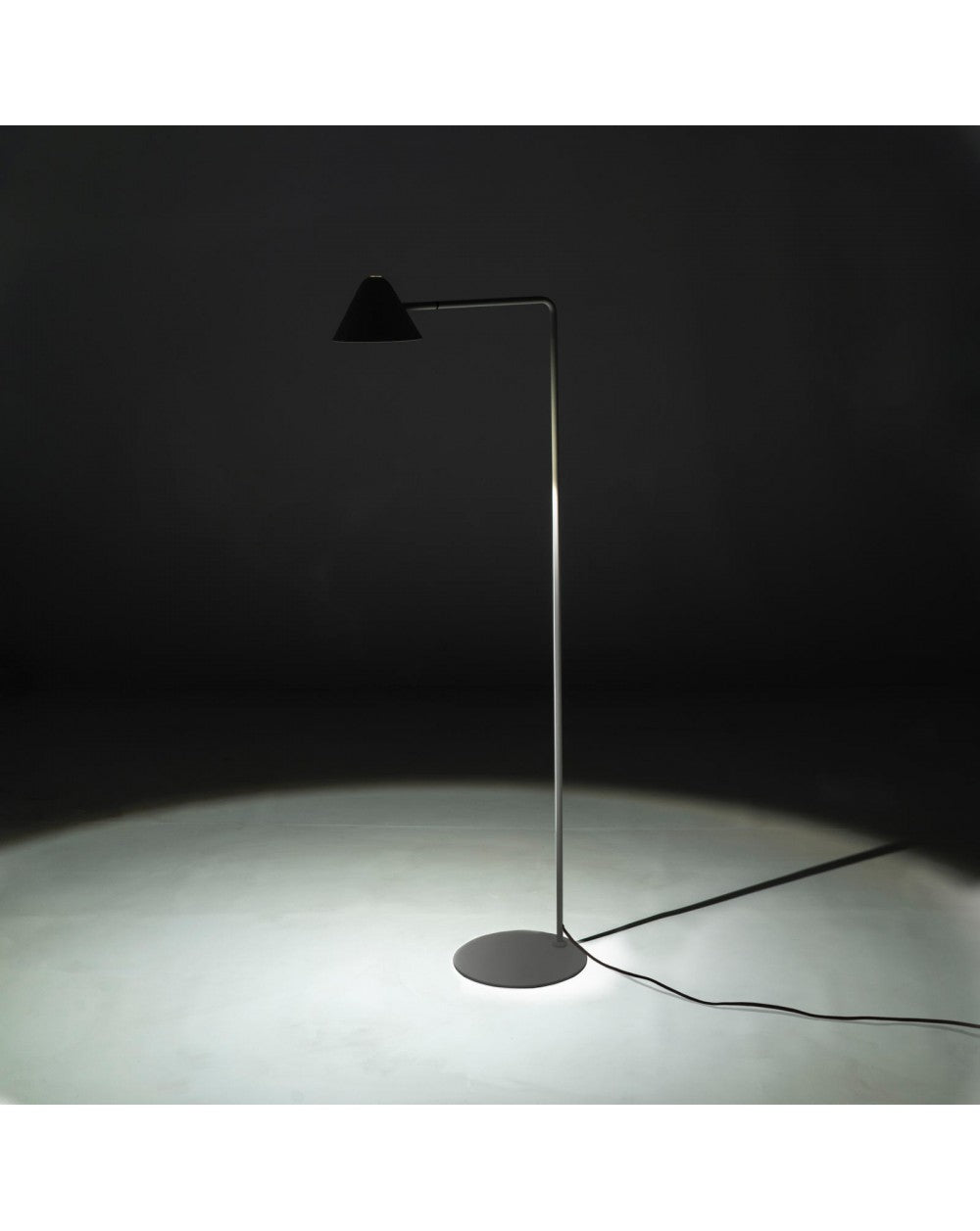 Antares LED-Stehleuchte aus schwarzem Metall STS