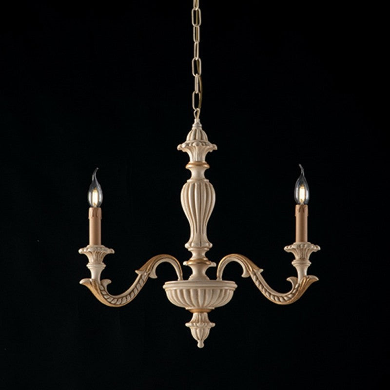 Kronleuchter aus Holz aus Elfenbein und Blattgold mit drei Lichtern, 43 x 57 cm