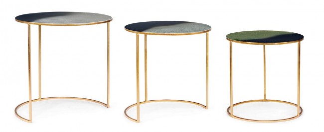 Set mit 3 Couchtischen aus Metall im Atmosphärenstil