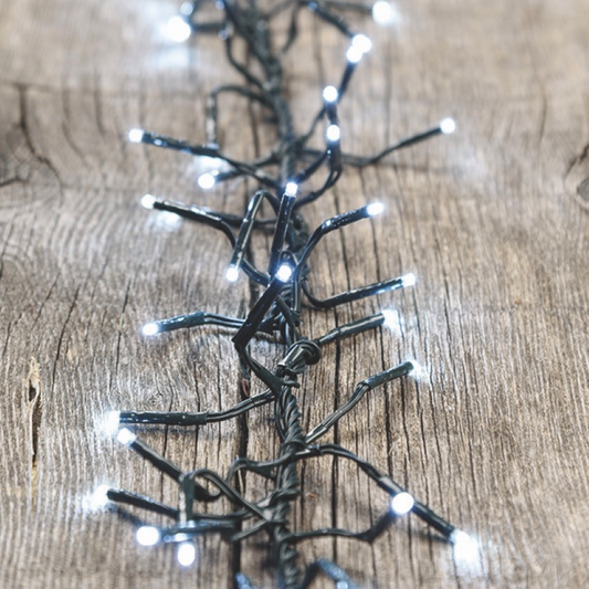 Kaltweiße LED-Kette 1100 MiniLED 11,5m