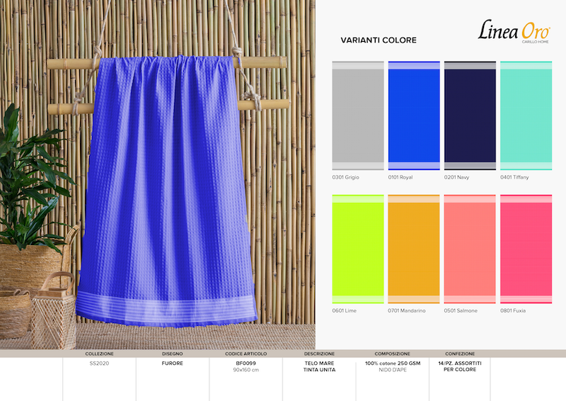 Einfarbiges Strandtuch in königlicher Farbe