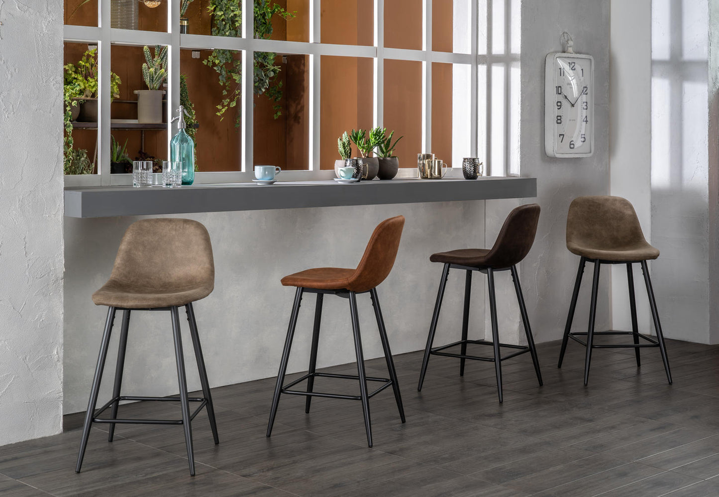 2x grauer Kunstlederhocker 50x43x91h cm