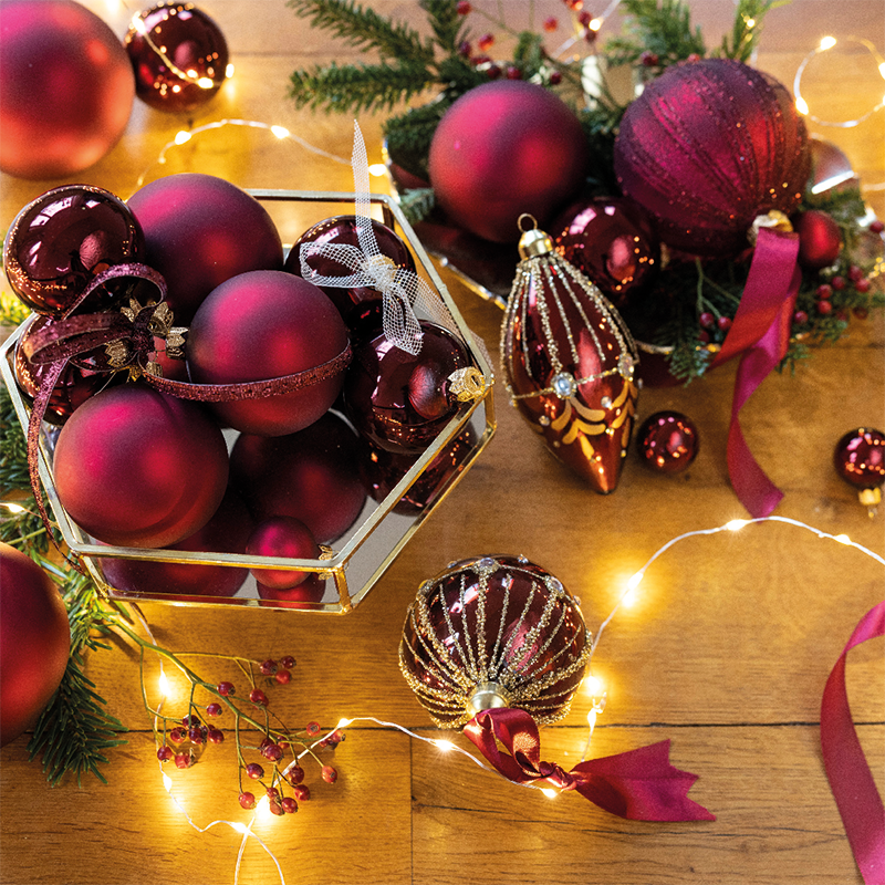 Weihnachtskugel dunkelrot glänzend Ø10 cm