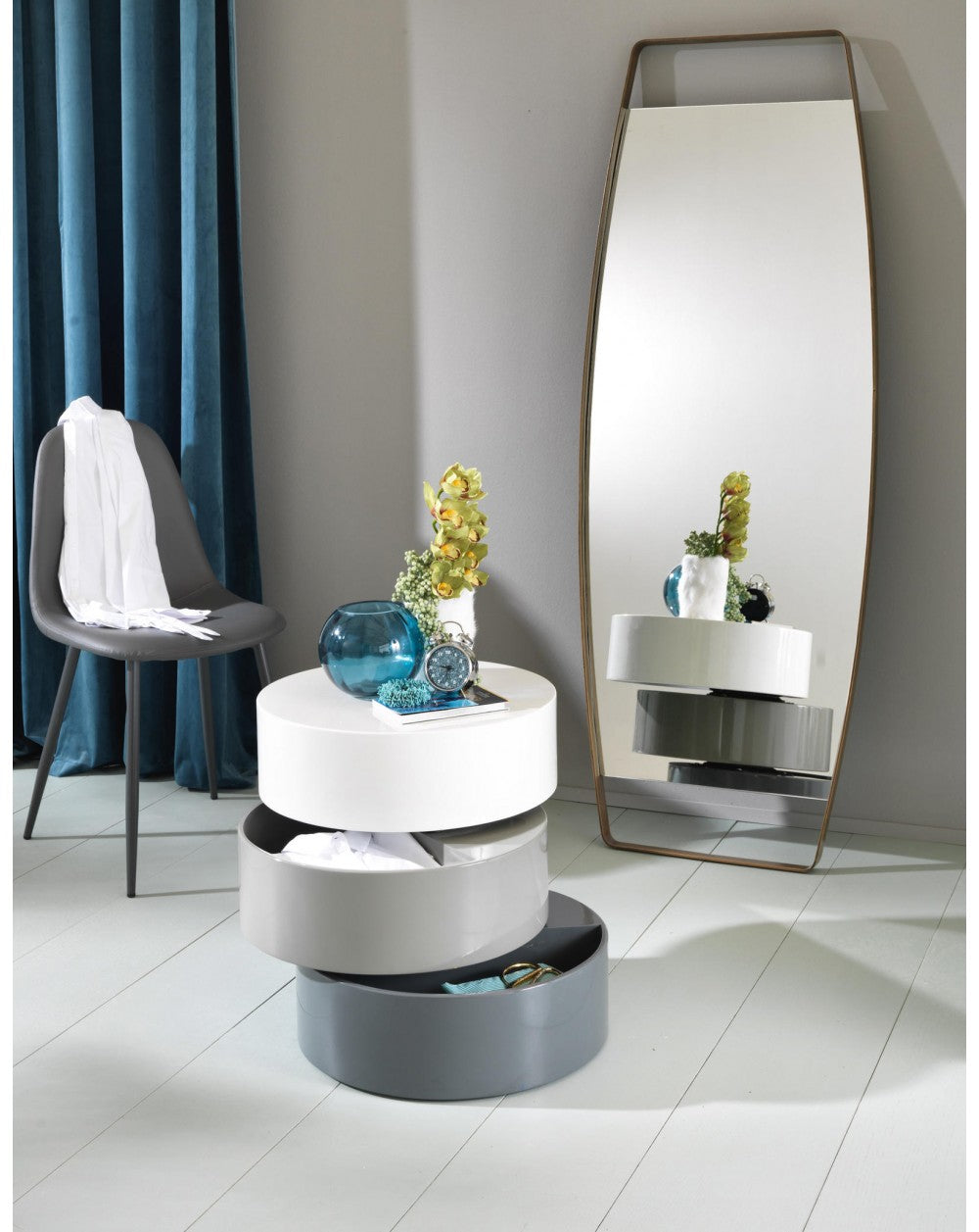 Couchtisch 50 x 50 x 32h, Twist 2