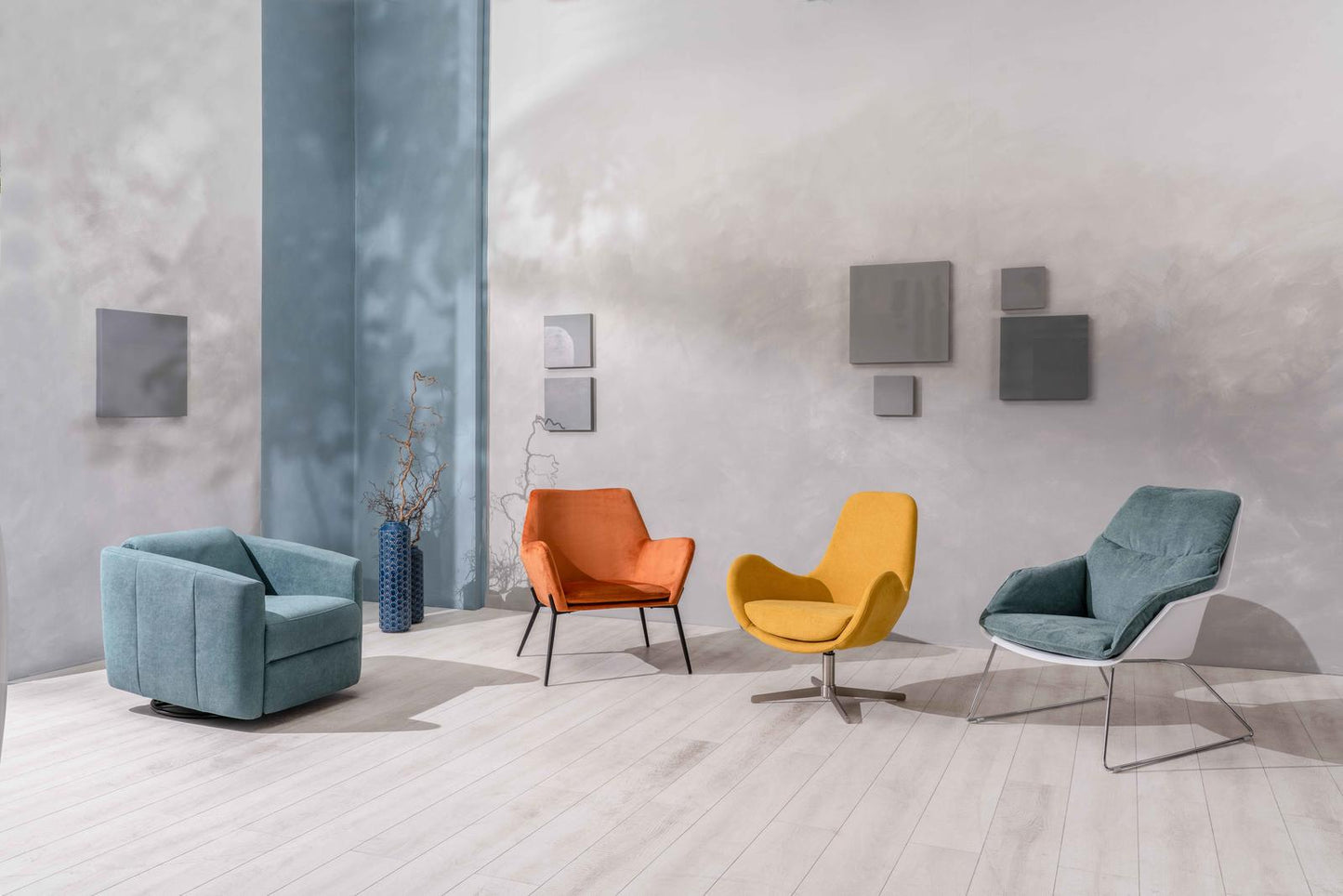 Drehsessel gelb 64 cm x 72 cm H. 42 cm