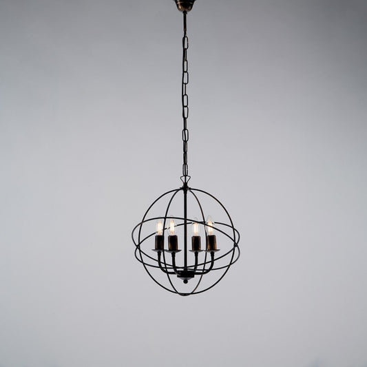 Hängeleuchter aus schwarzgoldenem Eisen mit vier Lichtern, 39 x H42 cm